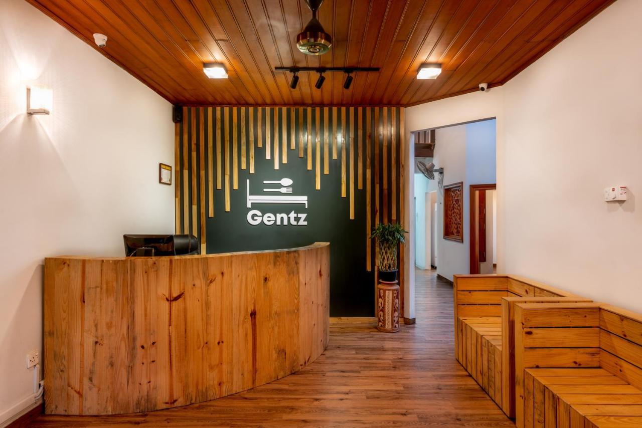 Gentz Residency & Restaurant Hotel Коломбо Екстериор снимка